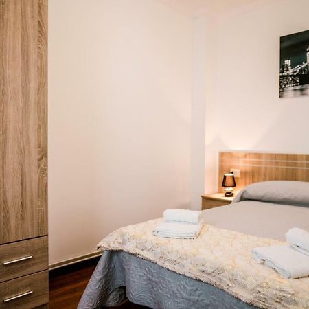 Apartamentos Enteros O Lagar Melide Esterno foto